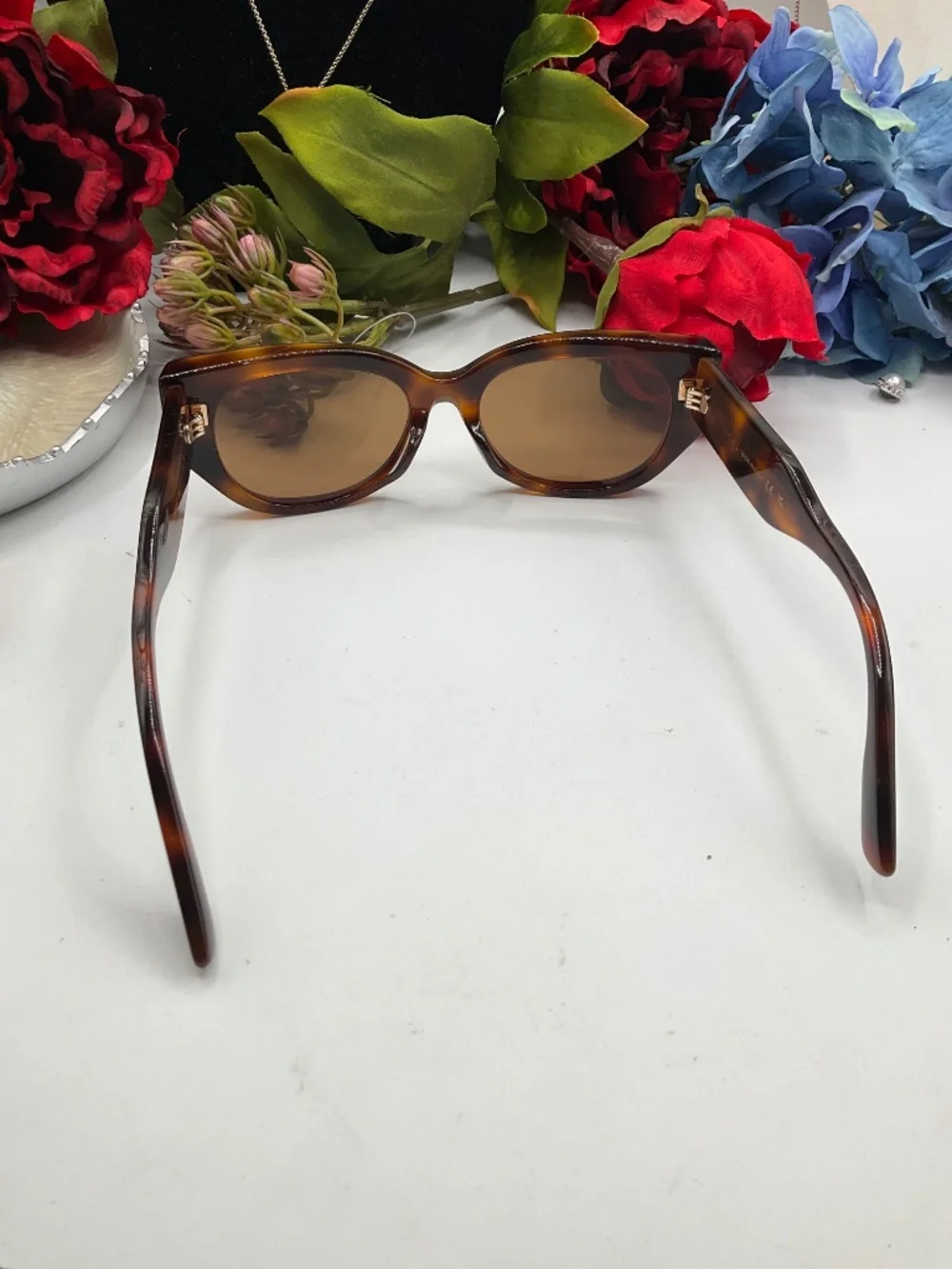Gucci Beveled Recycled Acetate Cat-Eye Sunglasses
